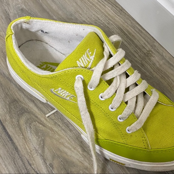 ✨SOLD✨Vintage Nike Sneakers 🎾🎾 - Picture 11 of 16